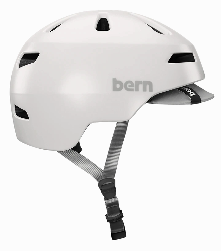 Bern Brentwood 2.0 Helmet with Visor - Satin White
