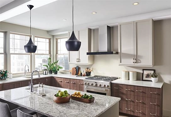 Best Range Hoods WCB3I36SBB Ispira 36-In. 650 Max Cfm Stainless Steel Chimney Range Hood With Purled&#8482; Light System And Black Glass