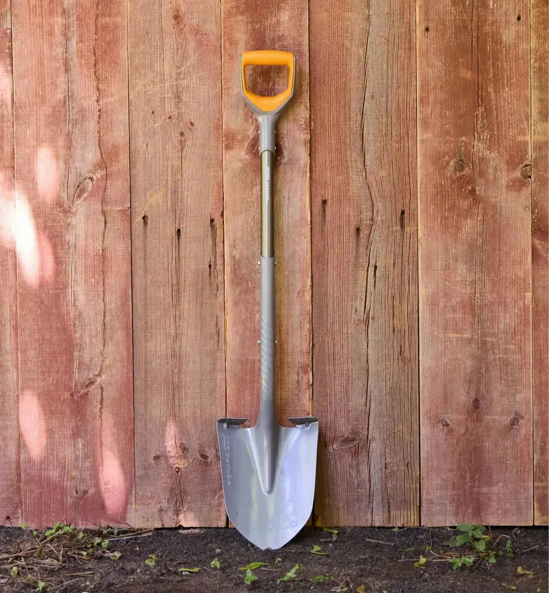 FISKARS 397960 - PRO Shovel, Digging, 44 Inch, Silver