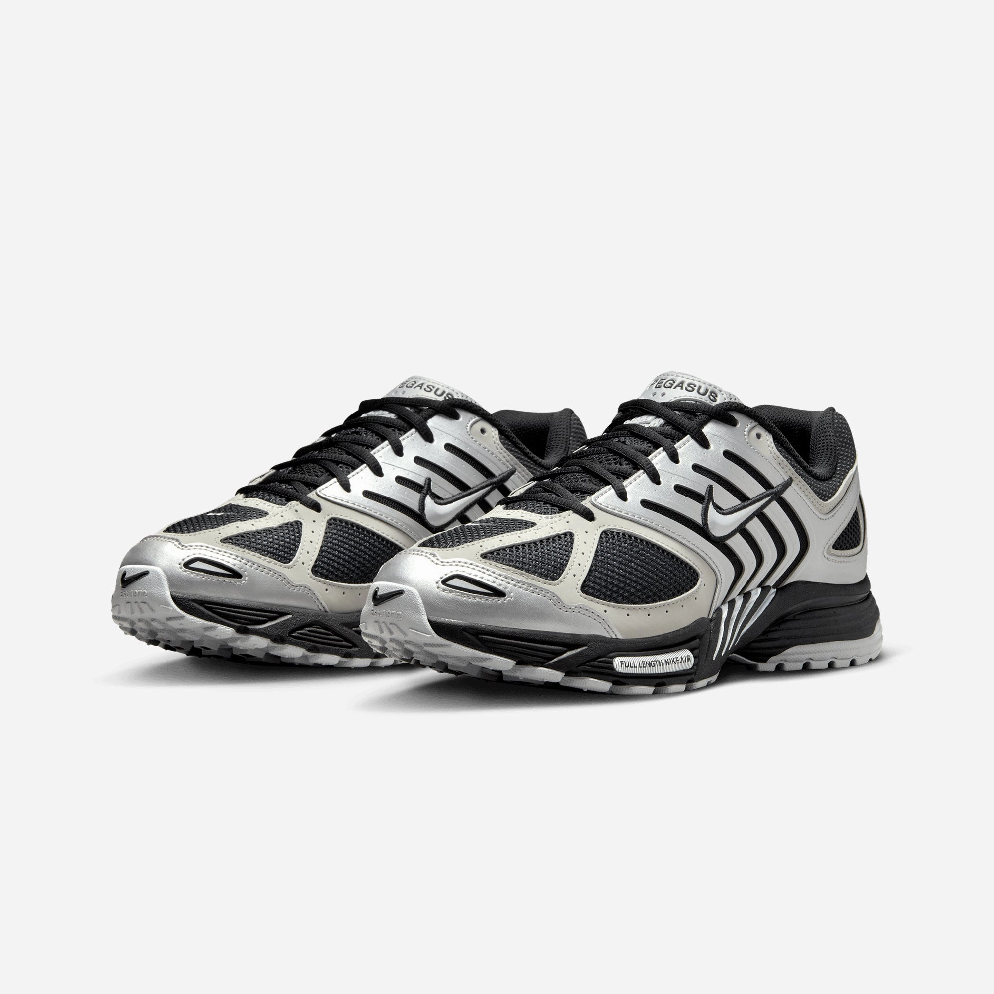 NIKE | AIR PEGASUS 2005 { METALLIC SILVER/MTLC PLATINUM-FLT SILVER