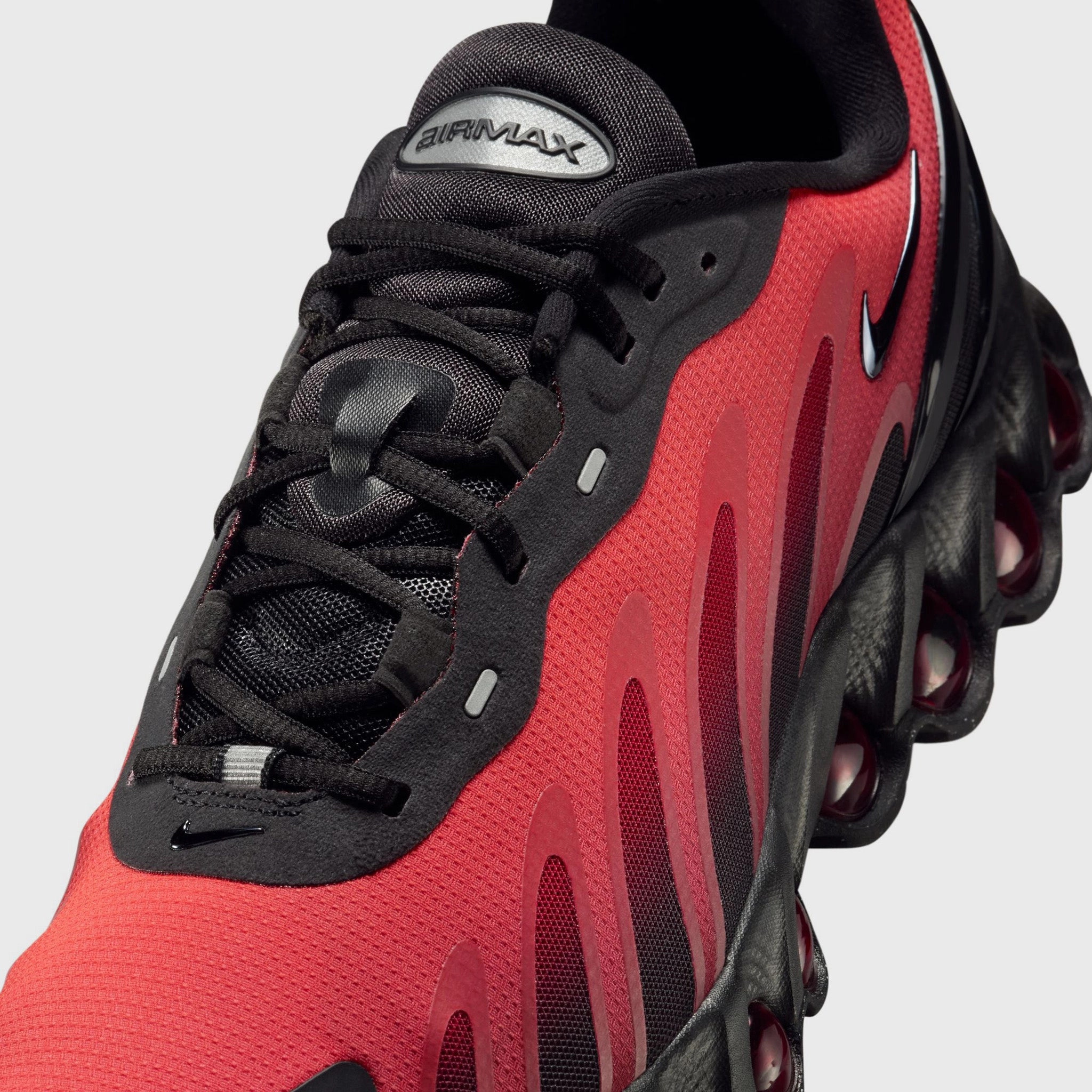 Nike Air Max DN8 Black / Black - University Red