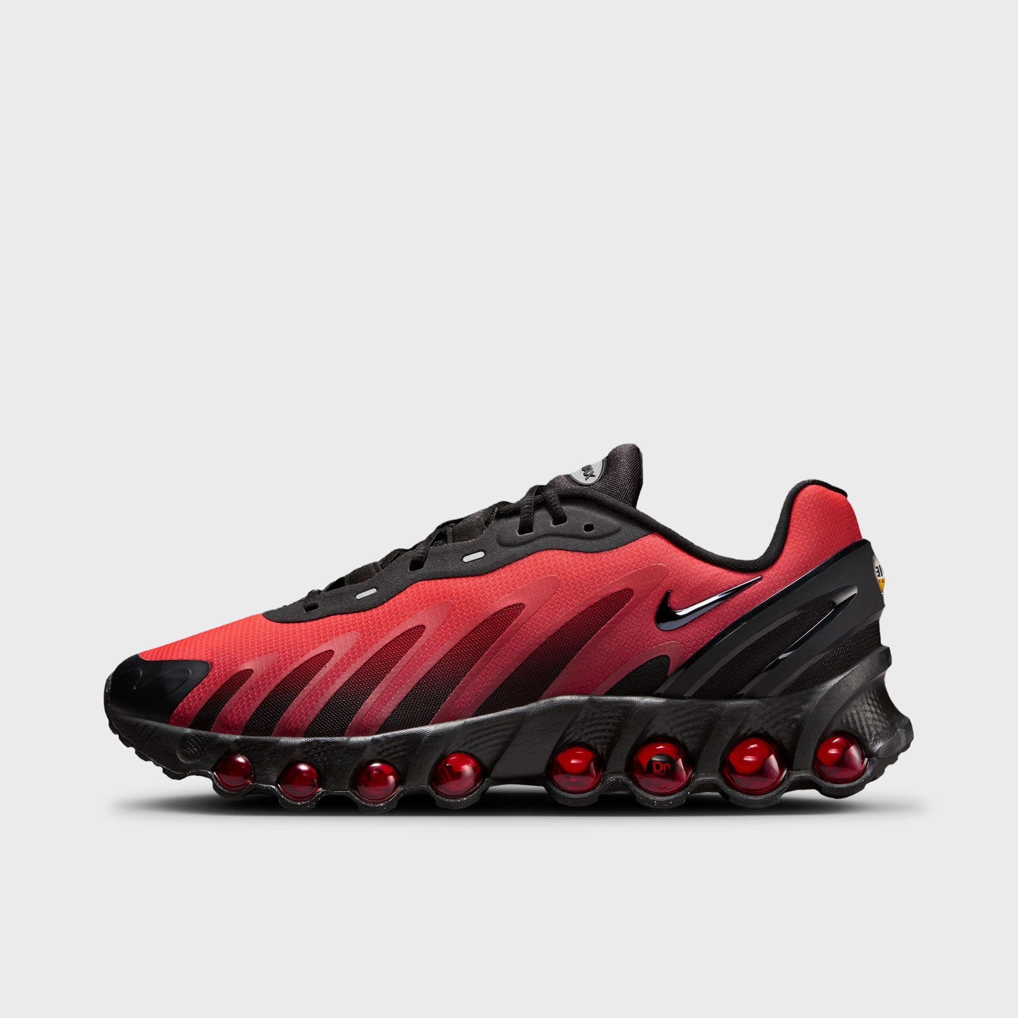 Nike Air Max DN8 Black / Black - University Red