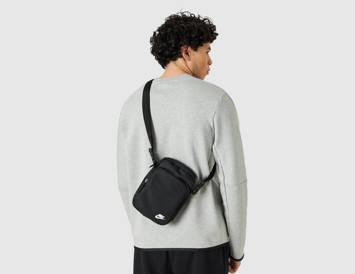 Nike Heritage Crossbody Bag Black / Black - White