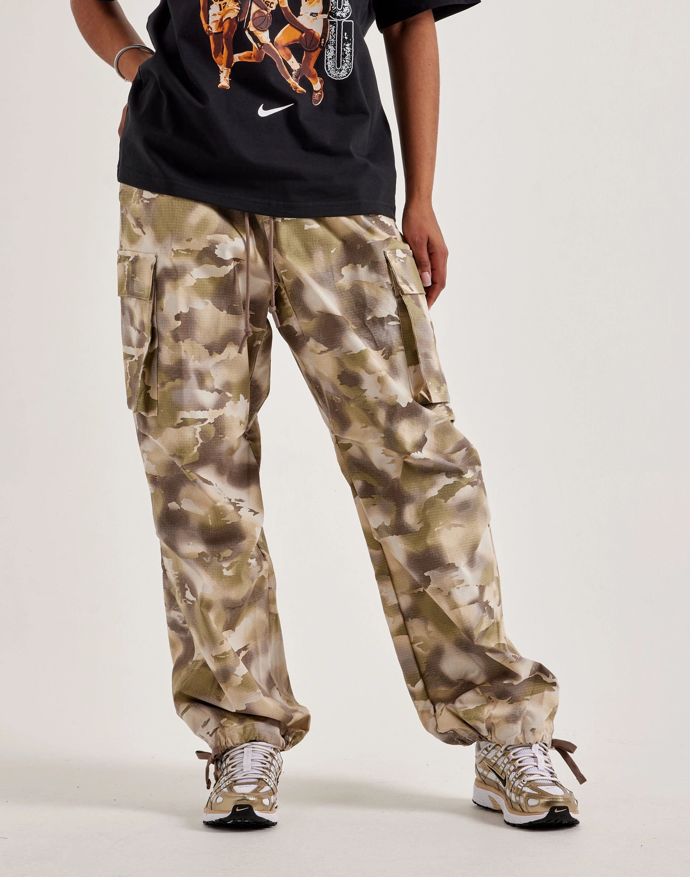 Nike Oversized Cargo Pants