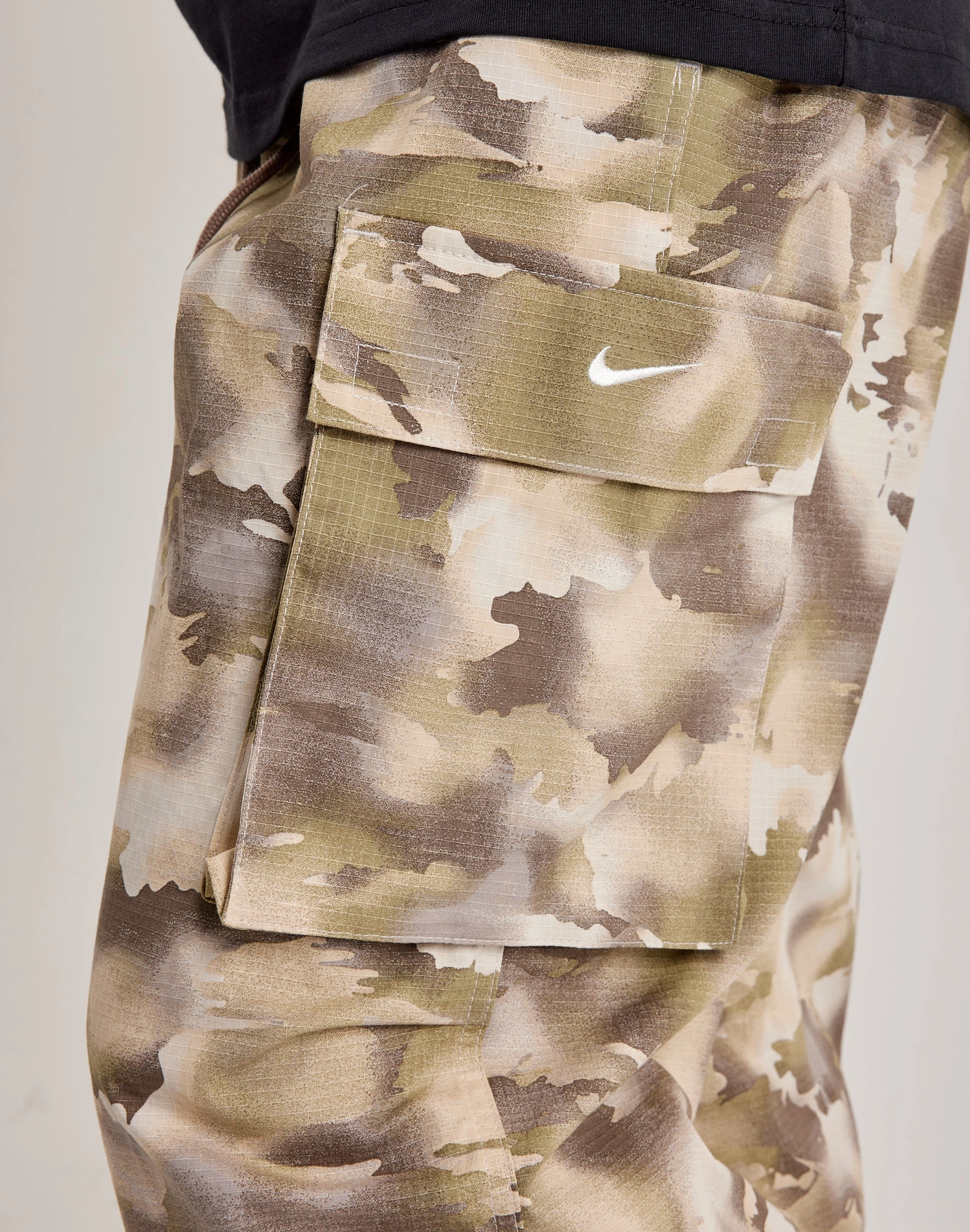 Nike Oversized Cargo Pants