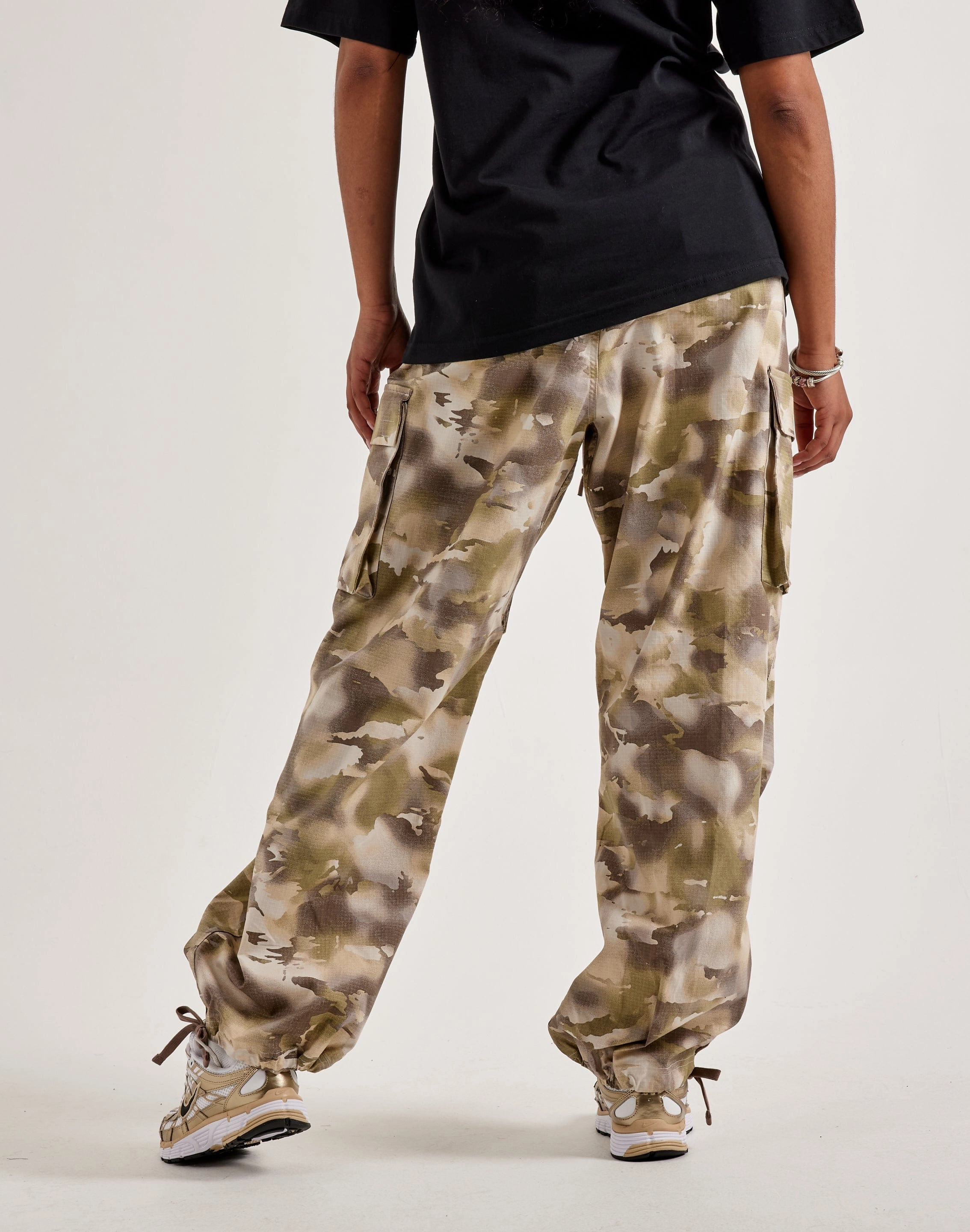 Nike Oversized Cargo Pants