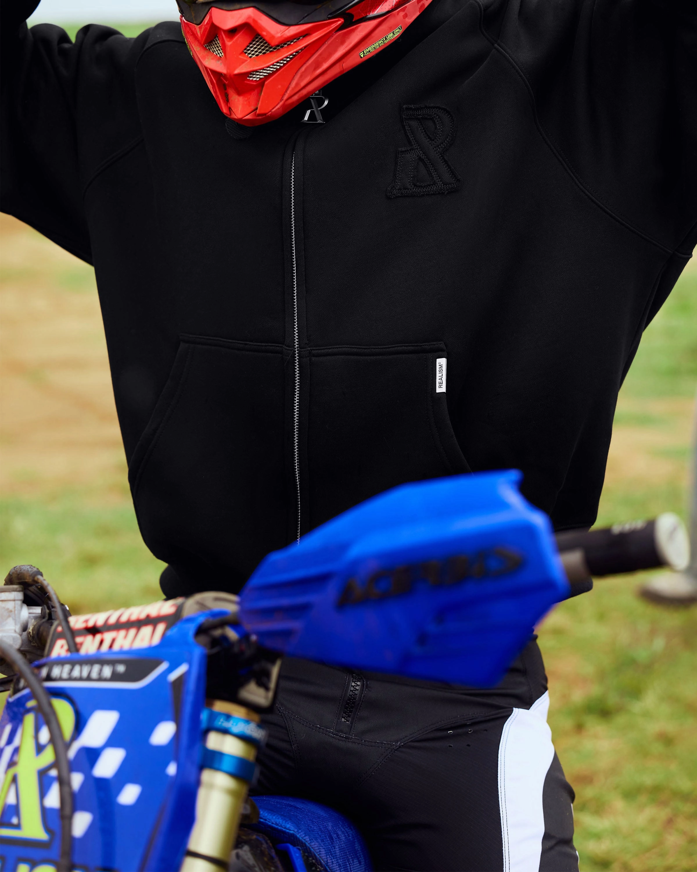 SSS REALISM LEGACY ZIP HOODIE BLACK